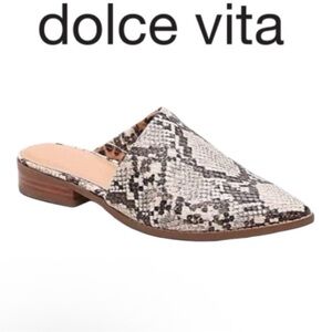 DOLCE VITA IMALIA TEXTURED FAUX SNAKESKIN POINTED TOE LOW HEELED MULES